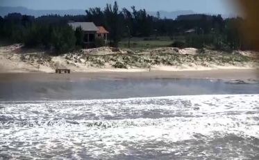 O mar chegou nos cômoros no Rincão (VÍDEOS)