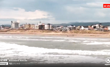 Litoral com vento forte e possibilidade de ressaca