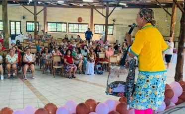 Música e show de humor marcam Dia da Mulher em Maracajá
