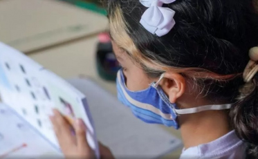 Em nota, SINTE repudia liberação de máscaras em escolas