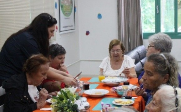 Longevidade das catarinenses aproxima-se de patamar de países como Espanha e Japão