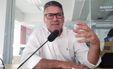 Mauro Mariani anuncia saída da política