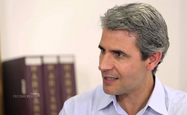 Presidenciável Luiz Felipe D'Ávila fala à Rádio Som Maior