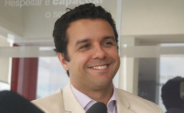 Técnica medicinal promete rejuvenescimento facial