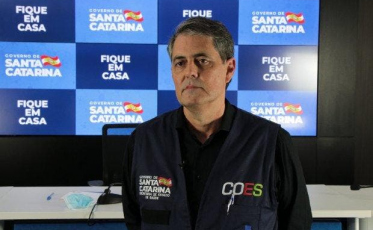  Deputado pede afastamento do secretário de Saúde