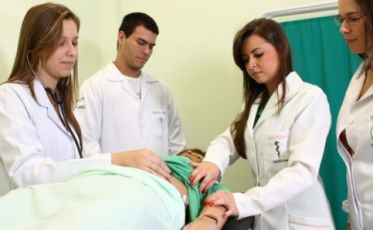 Medicina da Unesc comemora 20 anos dedicados à vida (VÍDEOS)