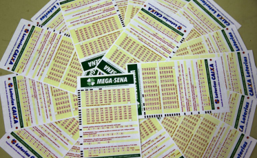 Mega-Sena pode pagar R$ 32 milhões neste sábado