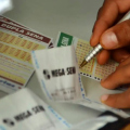 Apostas de Santa Catarina levam R$ 30 mil na quina da Mega-Sena