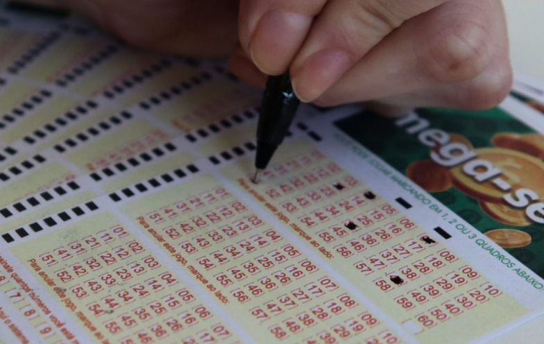 Concurso 2984 da Mega-Sena: veja os números sorteados neste sábado (14)