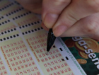 Concurso 2977 da Mega-Sena: veja os números sorteados nesta quinta-feira (26)