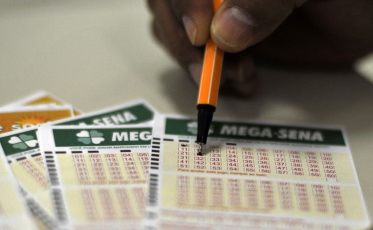 Mega-Sena sorteia neste sábado prêmio acumulado em R$ 48 milhões