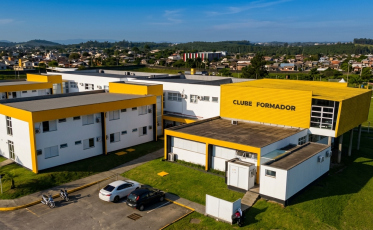 Base forte mantém Criciúma entre os melhores do país na formação de jogadores