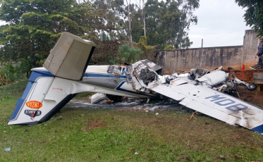Queda de avião após decolagem deixa dois mortos no interior de São Paulo