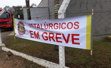 Greve dos metalúrgicos paralisada até às 18h
