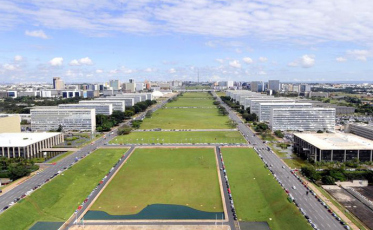 Com corte de 21 mil cargos, governo quer economizar R$ 209 mi por ano