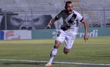 Após ser o maior driblador do Paulistão, fumacense Moisés repete marca na Série B