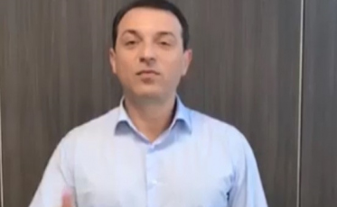 Moisés grava vídeo aos evangélicos anunciando a abertura de igrejas 