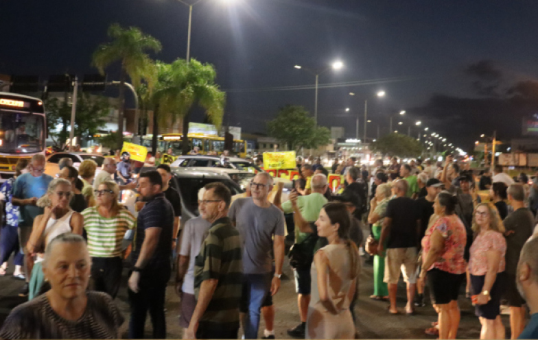 Indignação vira mobilização e moradores do Pinheirinho convocam novo protesto em Criciúma