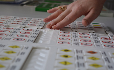 Kits de educação no trânsito são entregues às escolas