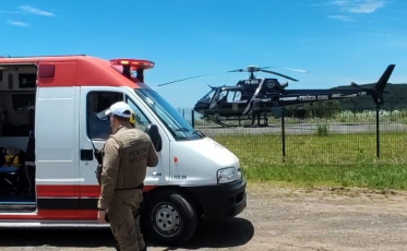 Motociclista é encaminhado ao hospital após queda na Serra do Rio do Rastro