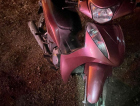 Motorista é encaminhada ao hospital após sofrer uma queda da motocicleta