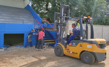 Feriado é marcado por mutirão no Estádio da Montanha