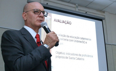 Um guarda-chuva de inovações na Escola Miguel Giacca 