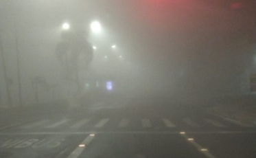 Perigo na estrada: Forte neblina dificulta visibilidade dos motoristas (FOTOS E VÍDEO)