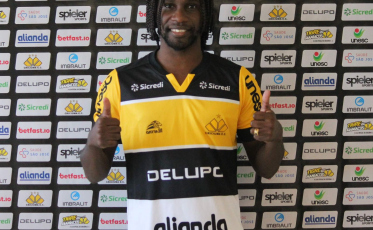 Negueba, ex-Flamengo, agora no Tigre: 