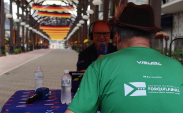 Ouça ao vivo: programa Adelor Lessa direto da Heimatfest em Forquilhinha nesta sexta