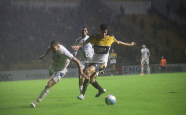 “Sempre tentar pontuar, ainda mais fora de casa”, diz Newton sobre partida contra Atlético-GO