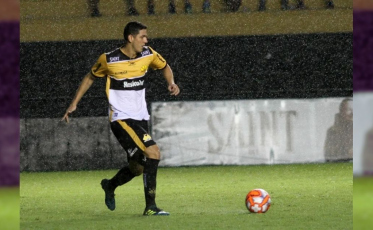 Nino atrai interesse do Palmeiras e pode render valor milionário ao Criciúma