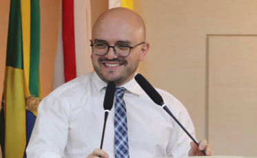 Nícola Martins comemora sanção do Estatuto da Desburocratização