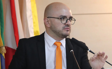 “É pouco, mas é um começo”, diz Nícola sobre desconto na fatura da Casan