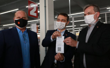 Governo lança nota que simplifica coleta de impostos em SC