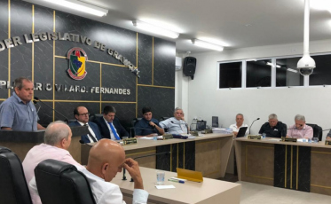 Câmara de vereadores cassa mandato de prefeito de Gravatal 