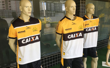 Dezesseis dias após o fim da votação, Criciúma ainda não divulgou a camisa vencedora