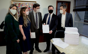 O que propõe o novo pedido de impeachment de Moisés