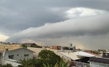 Das nuvens em Balneário Rincão, belas imagens e muitos alertas