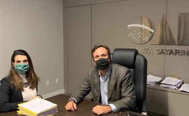 OAB/SC recebe cópia do processo de impeachment instaurado pela Alesc