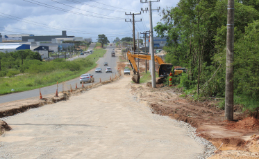 Obras deixam trânsito parcialmente interditado na Rodovia Otávio Dassoler