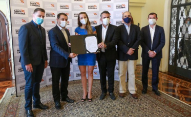 Estado oficializa posse de 723 novos professores efetivos