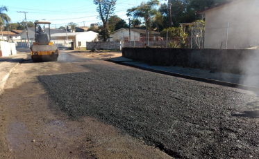 Mais de 200 toneladas de asfalto para tapar buracos