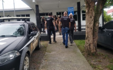 Polícia Civil prende 19 pessoas em operação contra organização criminosa no Sul catarinense