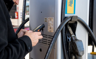 Lei aumenta pena para estabelecimentos com gasolina adulterada