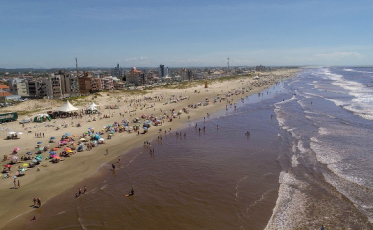 Decreto que regulamenta o trânsito na orla durante o verão é assinado
