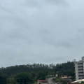 Tempo segue instável no Litoral de SC com chuva fraca nesta segunda