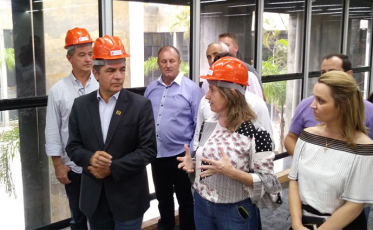 Salvaro abre o Paço Municipal e destaca a importância da obra