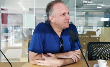 Pe. Júlio Zamparetti lança livro com mensagens do Bom Dia