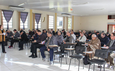 Mais de 50 padres da Diocese de Criciúma participam de retiro